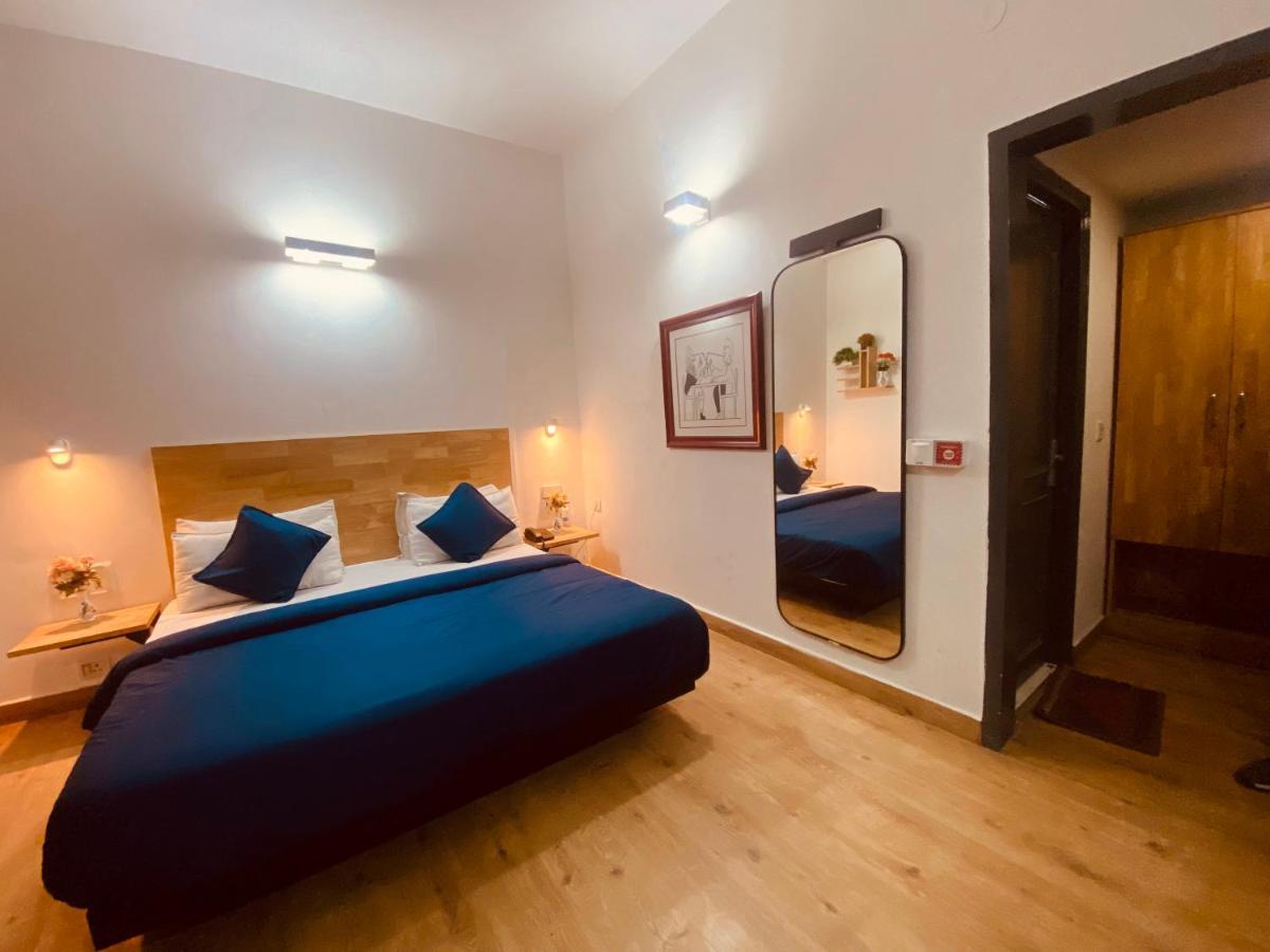 Divine Inn Couple Friendly Hotel Near Sector 51 Metro Station Noida Eksteriør billede