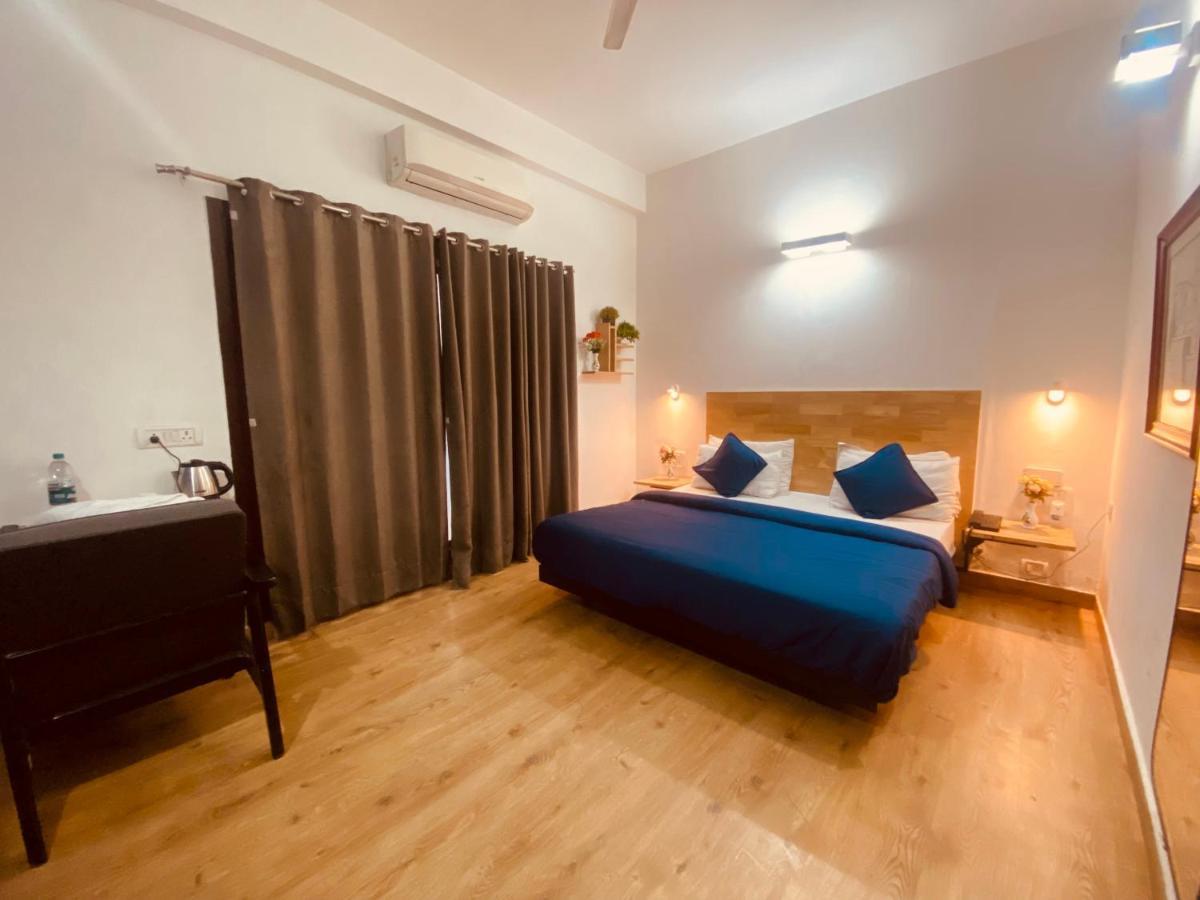 Divine Inn Couple Friendly Hotel Near Sector 51 Metro Station Noida Eksteriør billede