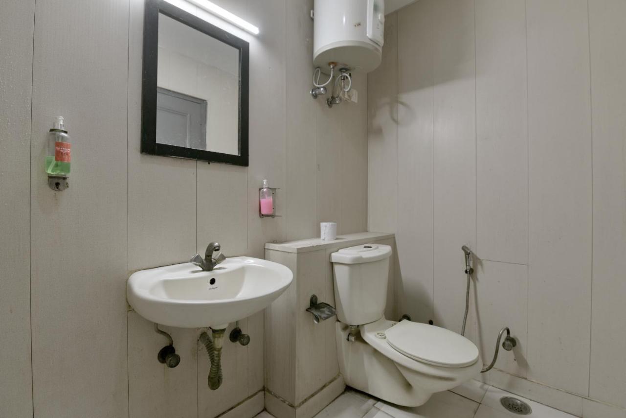 Divine Inn Couple Friendly Hotel Near Sector 51 Metro Station Noida Eksteriør billede