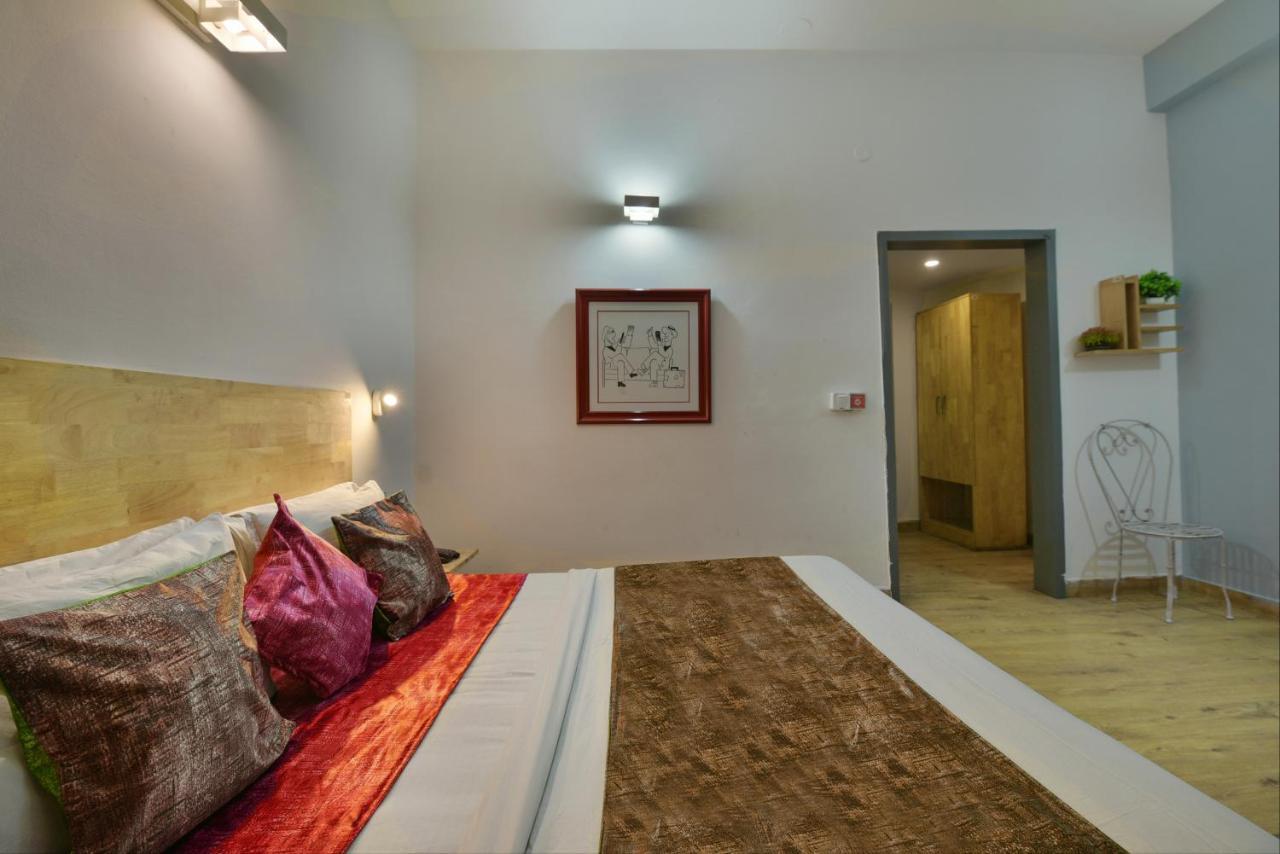 Divine Inn Couple Friendly Hotel Near Sector 51 Metro Station Noida Eksteriør billede