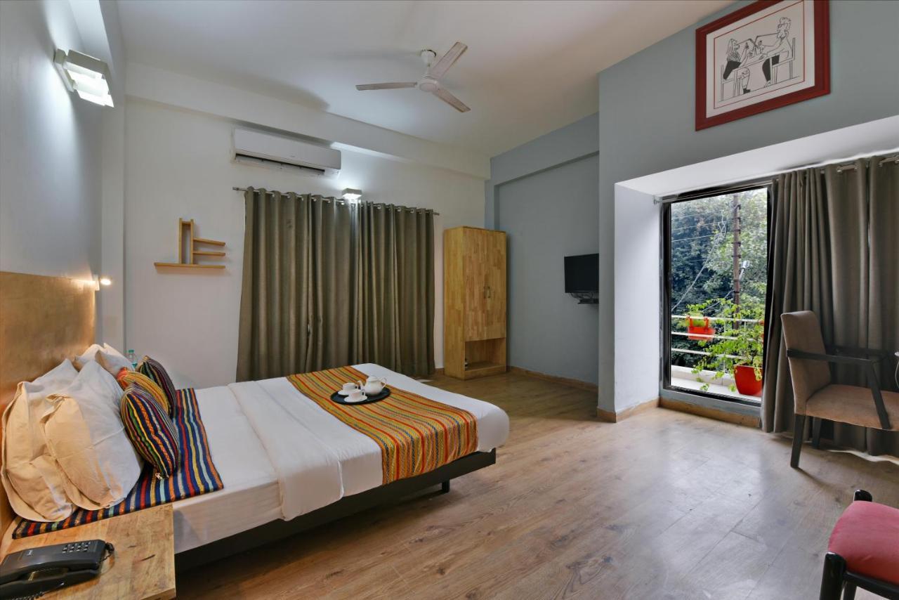Divine Inn Couple Friendly Hotel Near Sector 51 Metro Station Noida Eksteriør billede
