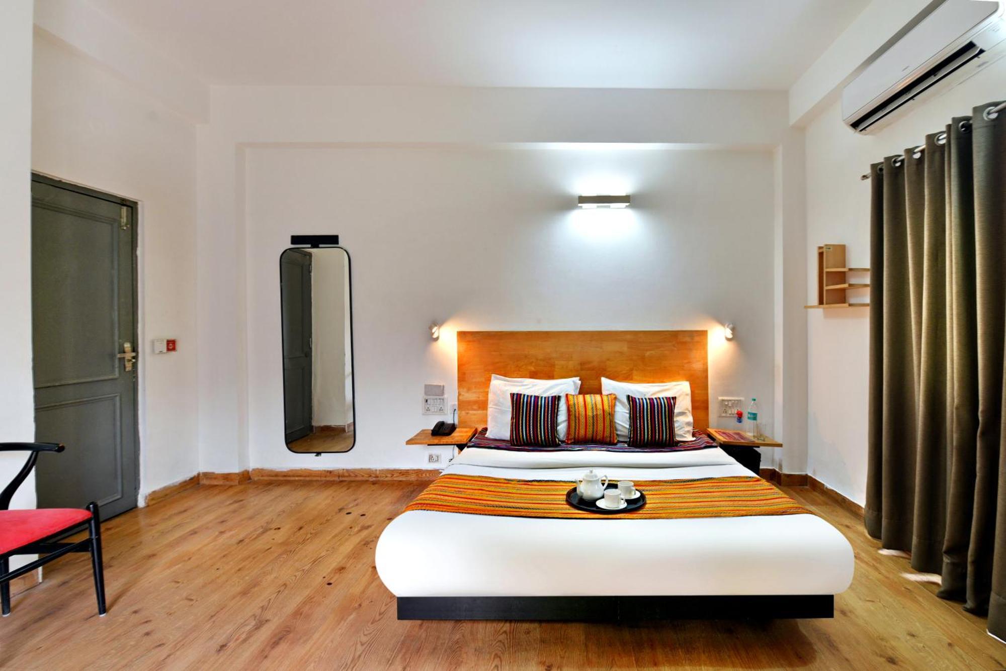 Divine Inn Couple Friendly Hotel Near Sector 51 Metro Station Noida Eksteriør billede